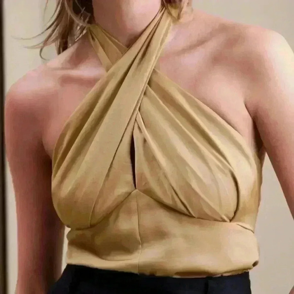 BANANA REPUBLIC PLEATED HALTER TOP - Picture 9 of 9